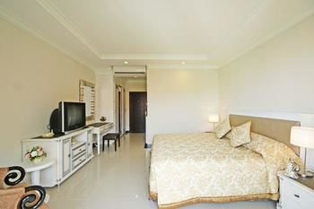 Imagen de los interiores del Hotel Lk Premier. Foto 14