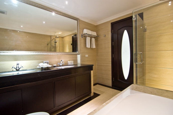 Imagen de la habitación del Hotel Lk Royal Wing. Foto 4