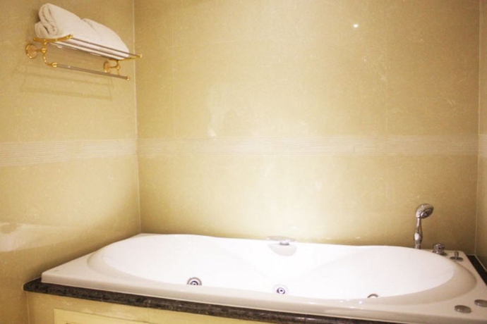 Imagen de la habitación del Hotel Lk The Empress Pattaya. Foto 4