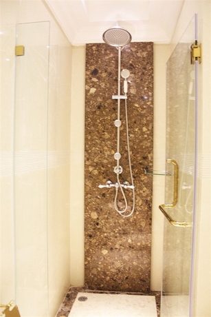 Imagen de la habitación del Hotel Lk The Empress Pattaya. Foto 10