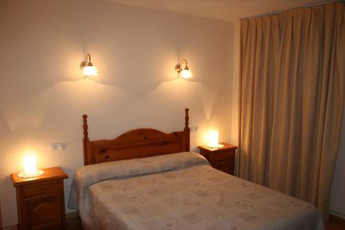 Imagen de la habitación del Hotel Llacs De Cardos. Foto 3