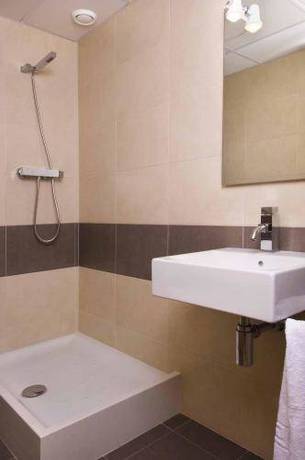 Imagen de la habitación del Hotel Llagotel. Foto 2