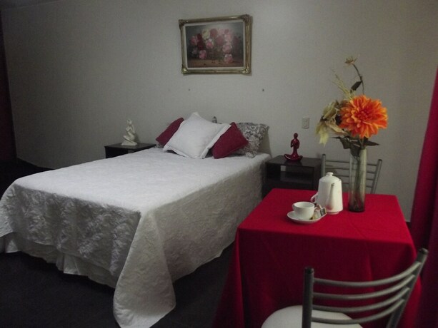 Imagen de la habitación del Hotel Llama Brothers. Foto 6