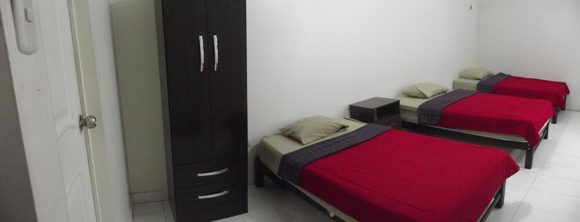 Imagen de la habitación del Hotel Llama Brothers. Foto 13