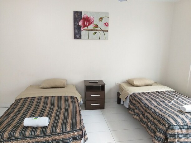 Imagen de los interiores del Hotel Llama Brothers. Foto 18