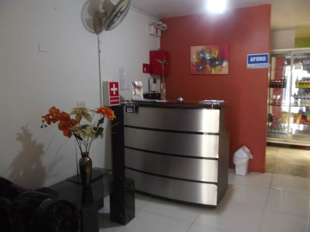 Imagen de los interiores del Hotel Llama Brothers. Foto 19