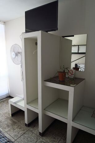 Imagen general del Hotel Llanito. Foto 1