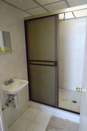 Imagen general del Hotel Llanito. Foto 2