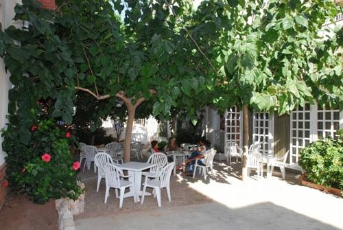 Imagen de la habitación del Hotel Llansola. Foto 9