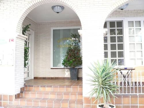 Imagen de la habitación del Hotel Llansola. Foto 13