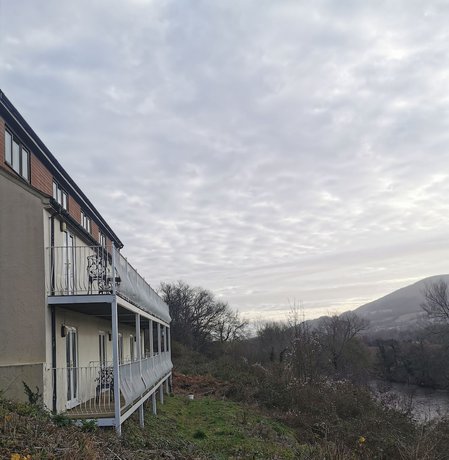 Imagen general del Hotel Llanwenarth and Riverside Restaurant. Foto 2