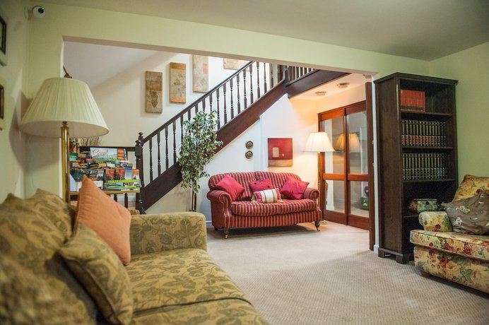 Imagen de los interiores del Hotel Llanwenarth and Riverside Restaurant. Foto 12