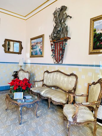 Imagen de los interiores del Hotel Llar De Capitans. Foto 20