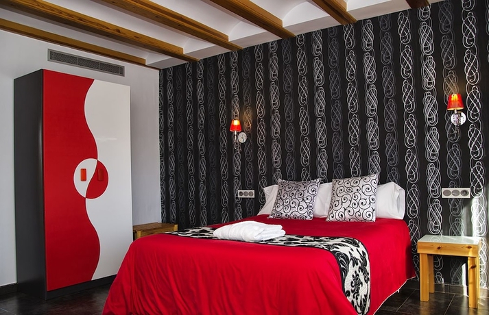 Imagen de la habitación del Hotel Llar La Morena. Foto 7