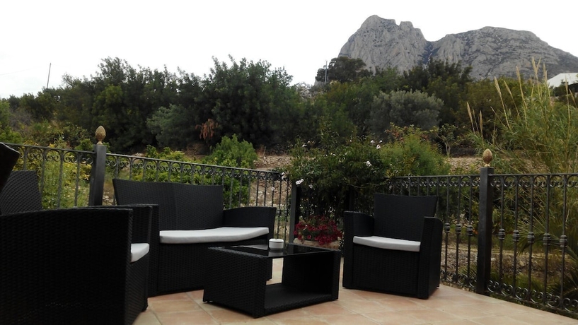 Imagen de los exteriores del Hotel Llar La Morena. Foto 17