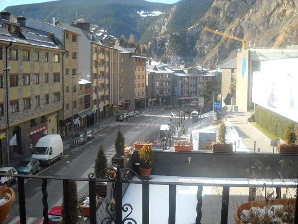 Imagen general del Hotel Llemp&oacute;. Foto 3