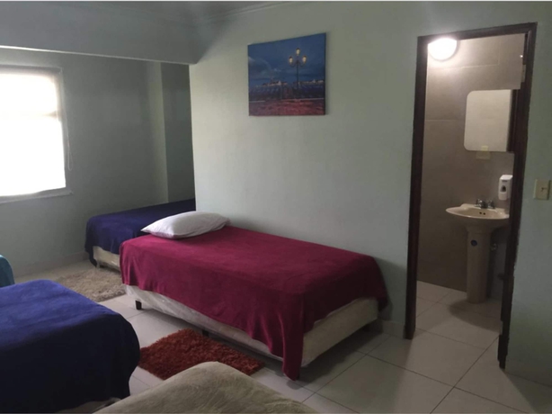 Imagen de la habitación del Hotel Lleras. Foto 10