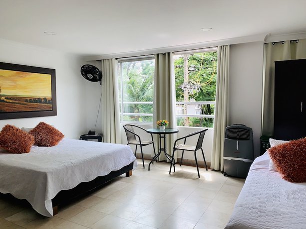 Imagen de la habitación del Hotel Lleras Premium. Foto 16