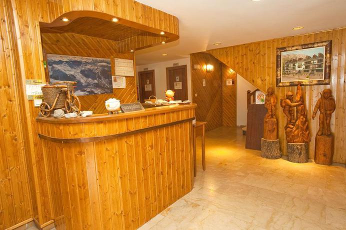 Imagen de los interiores del Hotel Llibrada. Foto 8