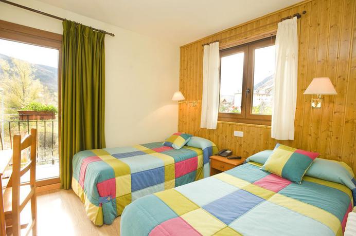 Imagen de la habitación del Hotel Llibrada. Foto 2