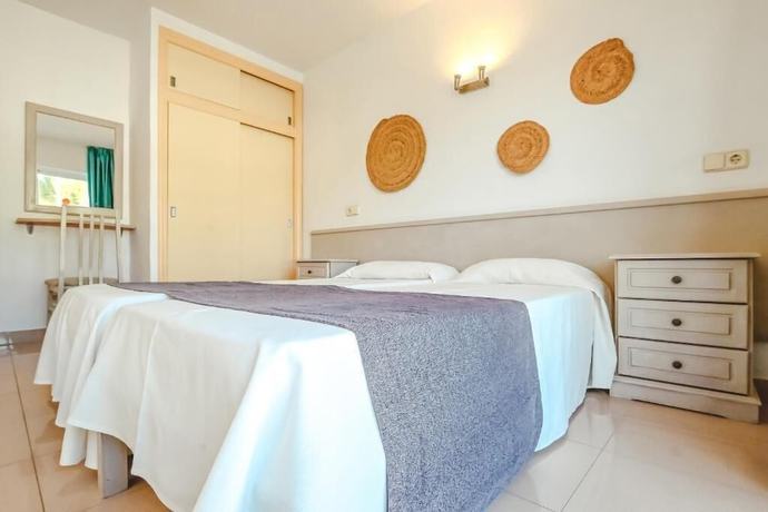 Imagen de la habitación del Hotel Lliteras. Foto 5