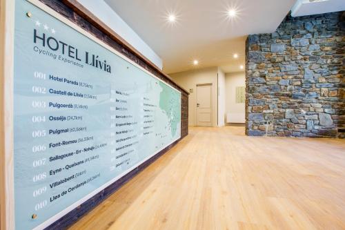 Imagen general del Hotel Llivia. Foto 3