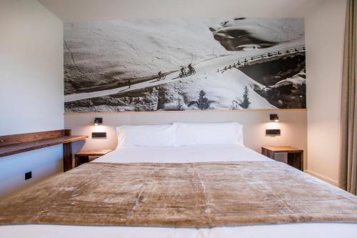 Imagen general del Hotel Llivia. Foto 5