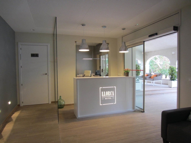 Imagen de los interiores del Hotel Llorca. Foto 18