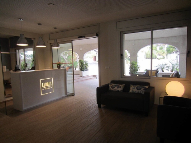 Imagen de los interiores del Hotel Llorca. Foto 19