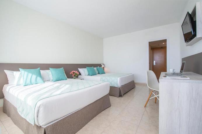 Imagen general del Hotel Lloret Santa Rosa by Pierre and Vacances. Foto 7