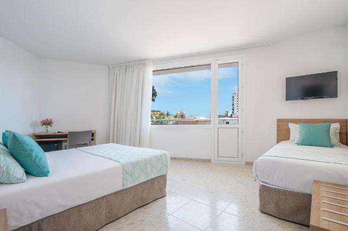 Imagen general del Hotel Lloret Santa Rosa by Pierre and Vacances. Foto 11