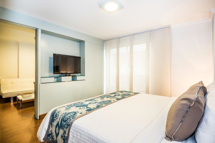 Imagen de la habitación del Hotel Lloyd's Apartasuites Parque 93. Foto 9