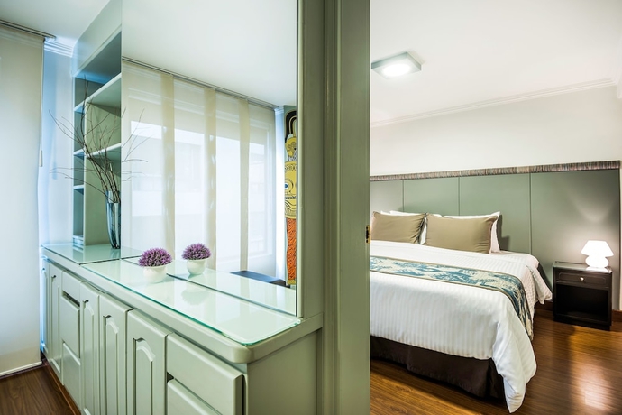 Imagen de la habitación del Hotel Lloyd's Apartasuites Parque 93. Foto 10