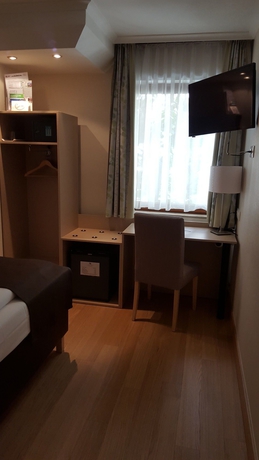 Imagen de los interiores del Hotel Lloyed. Foto 16
