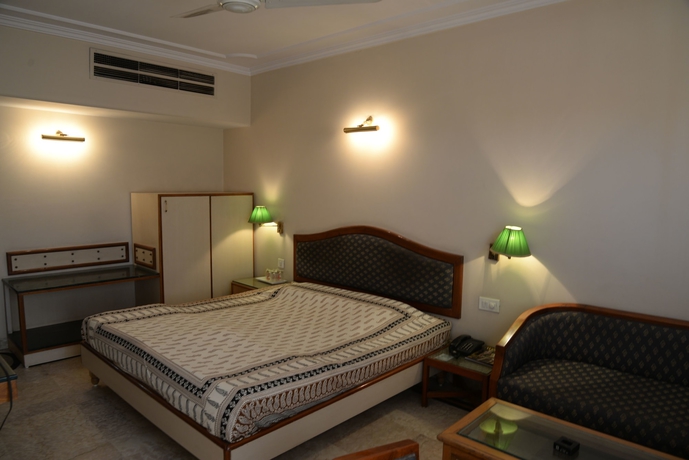 Imagen de la habitación del Hotel Lmb. Foto 7