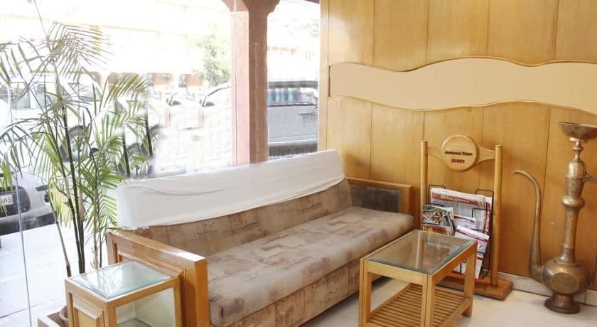 Imagen de los interiores del Hotel Lmb. Foto 18