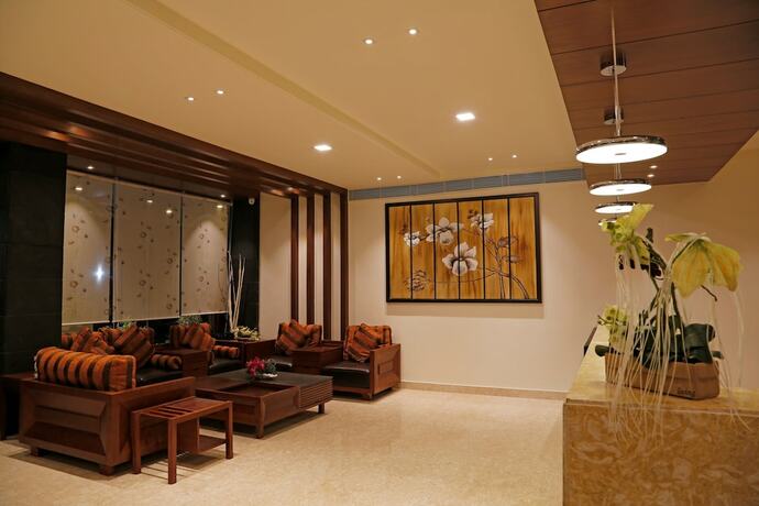 Imagen general del Hotel Ln Courtyard. Foto 7
