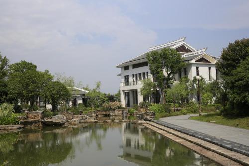 Imagen de la habitación del Hotel Ln Dongfang Resort. Foto 8