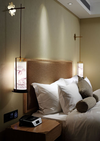 Imagen de la habitación del Hotel Ln Five. Foto 11