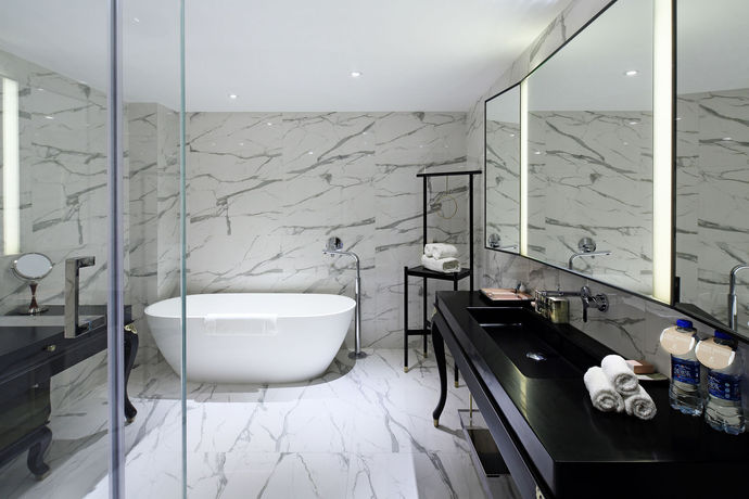 Imagen de la habitación del Hotel Ln Five. Foto 12