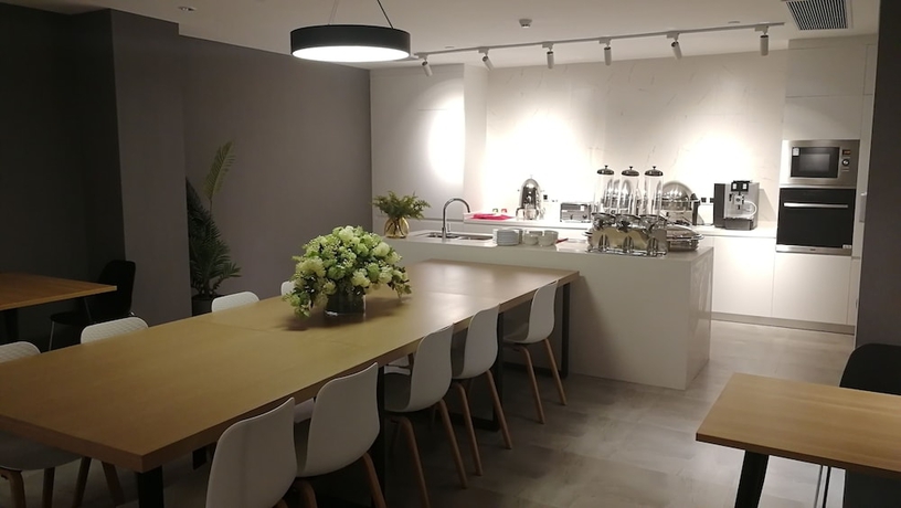 Imagen del bar/restaurante del Hotel Ln Residence Guangzhou Changdi. Foto 4