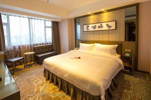 Imagen general del Hotel Lnsail Hotels Luohu Port Railway Station Shenzhen. Foto 4