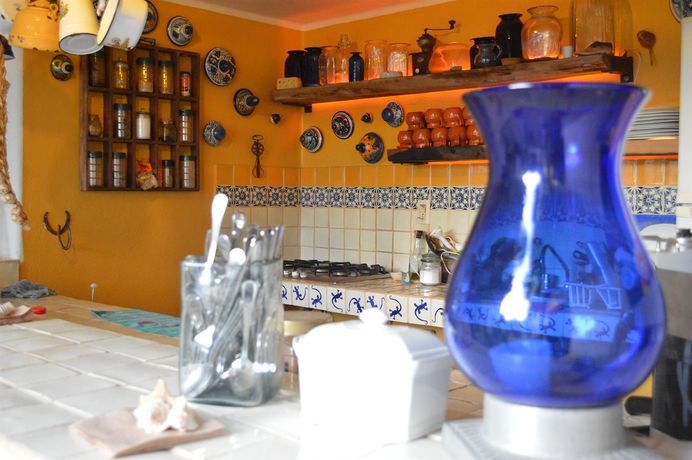 Imagen de los exteriores del Hotel Lo Nuestro Petit. Foto 11