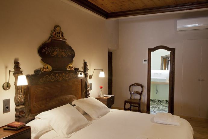 Imagen de la habitación del Hotel Lo Palauet de la Muralla. Foto 8