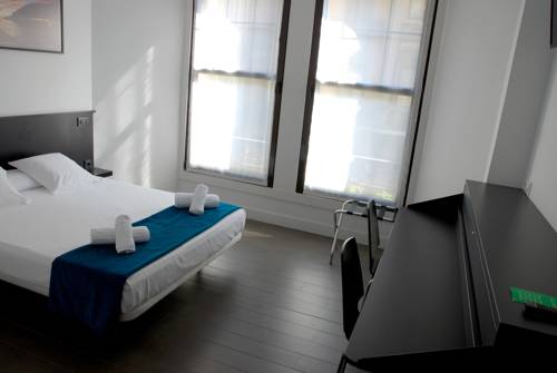 Imagen de la habitación del Hotel Loaldia. Foto 10