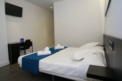 Imagen de la habitación del Hotel Loaldia. Foto 11