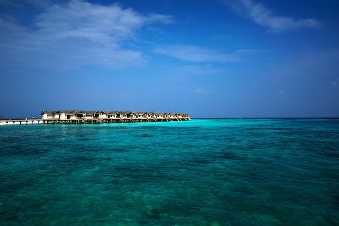 Imagen de los exteriores del Hotel Loama Resort Maldives at Maamigili. Foto 11