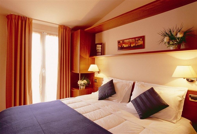 Imagen de la habitación del Hotel Loano 2 Village. Foto 8