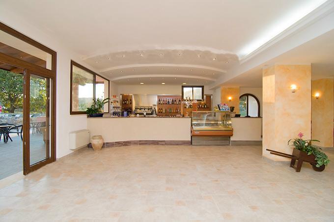 Imagen del bar/restaurante del Hotel L'oasi Del Fauno Country House. Foto 2