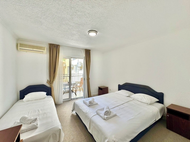 Imagen de la habitación del Hotel Lobo, Budva. Foto 2